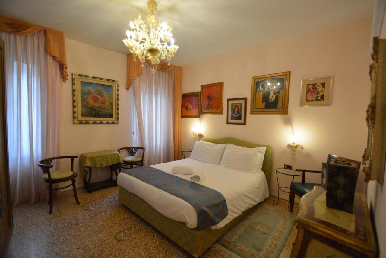Ve.N.I.Ce. Cera Casa Del Sol Apartment Venesia Bagian luar foto