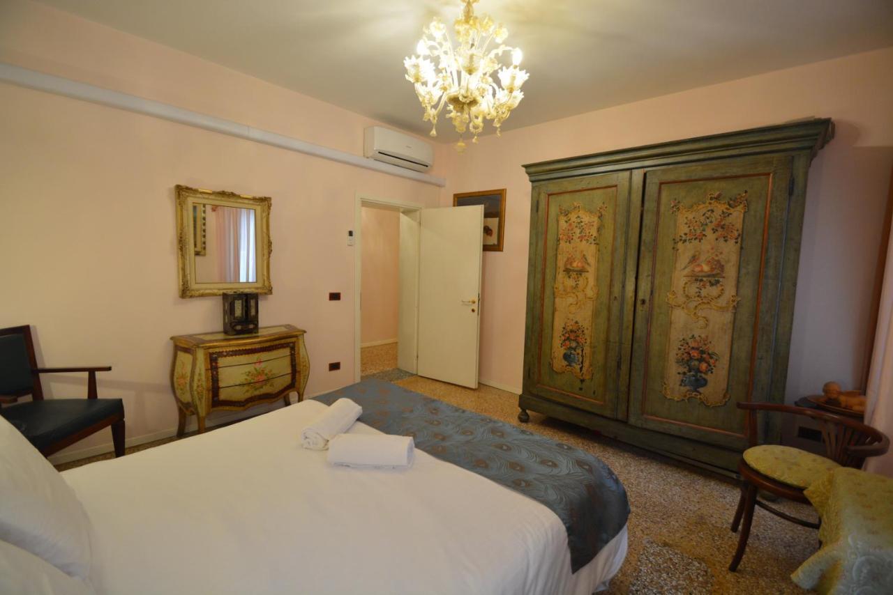 Ve.N.I.Ce. Cera Casa Del Sol Apartment Venesia Bagian luar foto