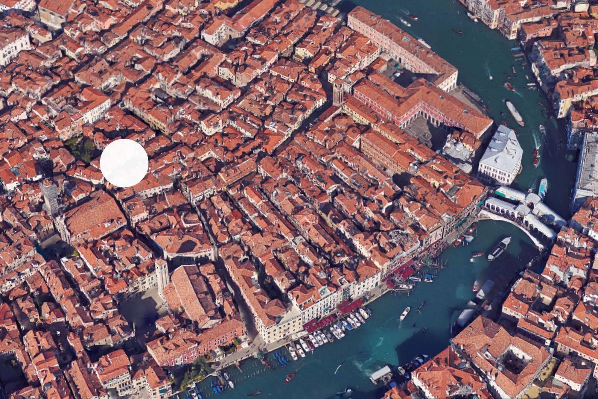 Ve.N.I.Ce. Cera Casa Del Sol Apartment Venesia Bagian luar foto