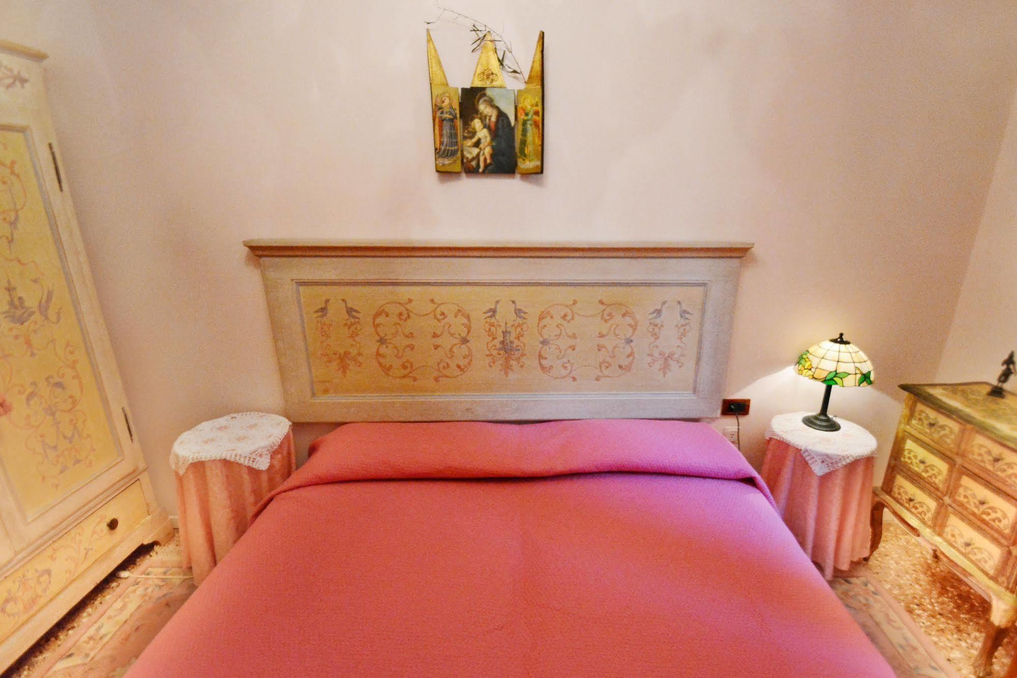 Ve.N.I.Ce. Cera Casa Del Sol Apartment Venesia Bagian luar foto