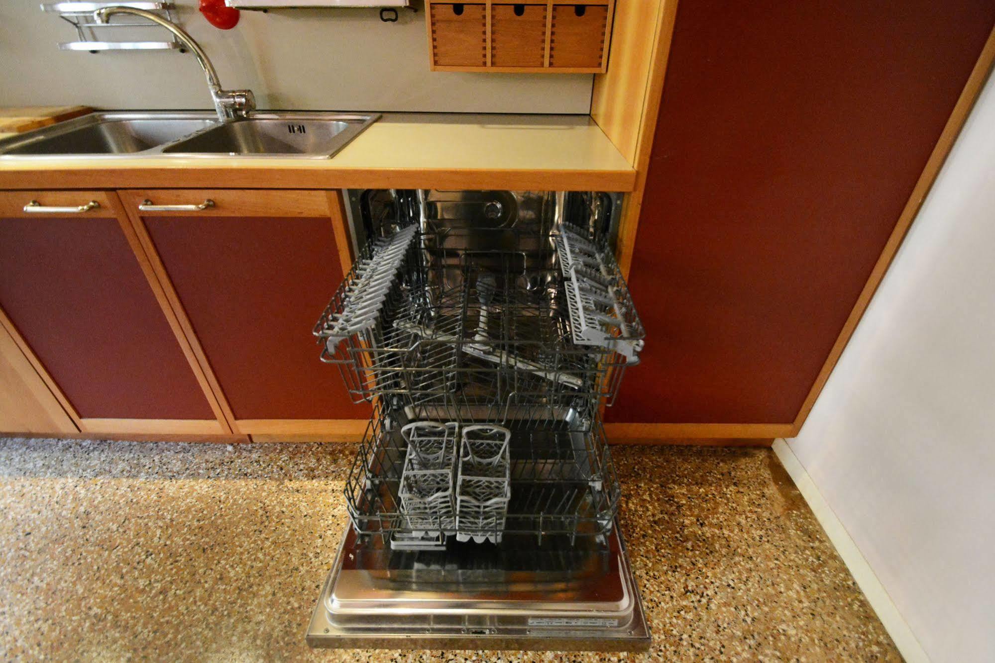 Ve.N.I.Ce. Cera Casa Del Sol Apartment Venesia Bagian luar foto
