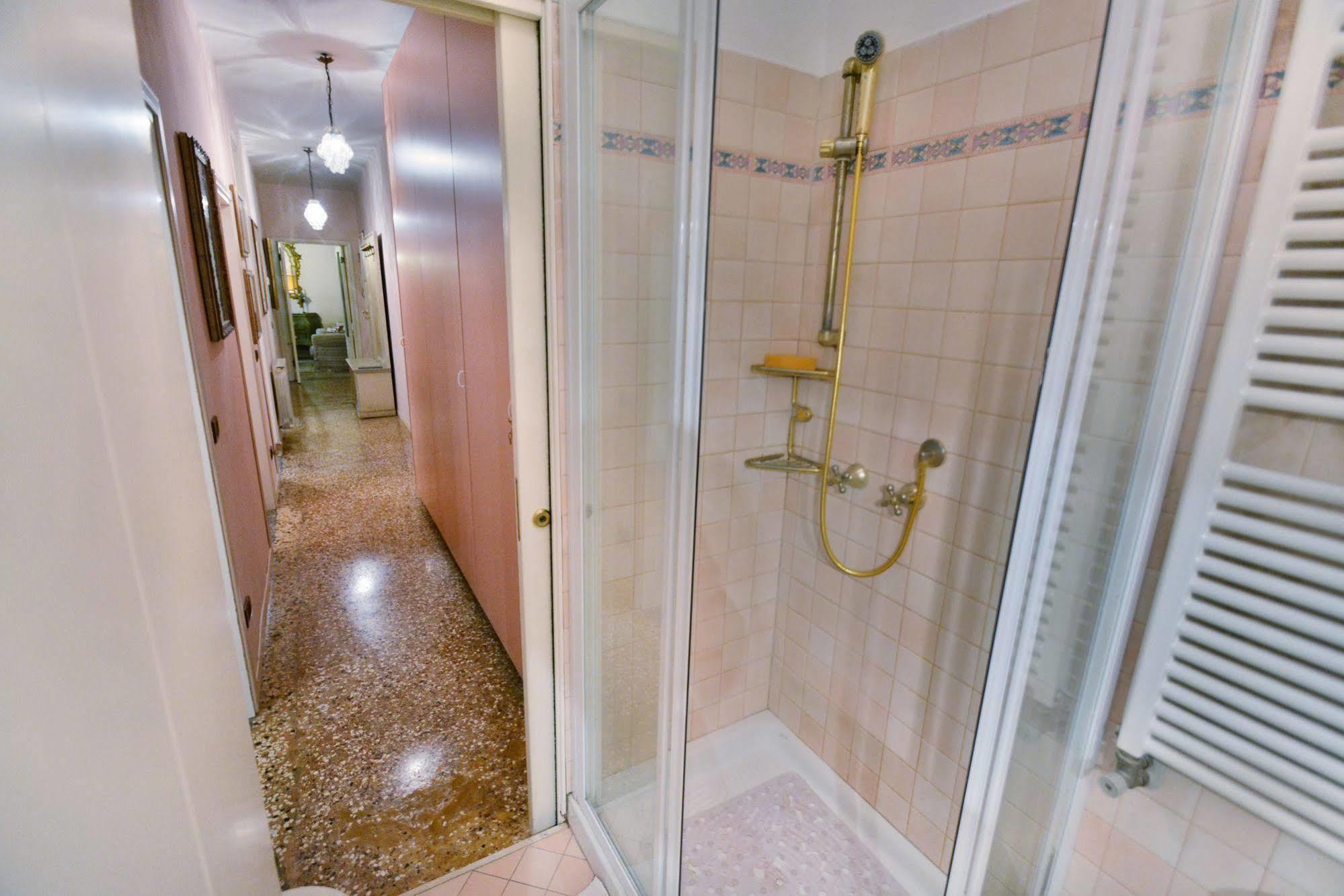Ve.N.I.Ce. Cera Casa Del Sol Apartment Venesia Bagian luar foto